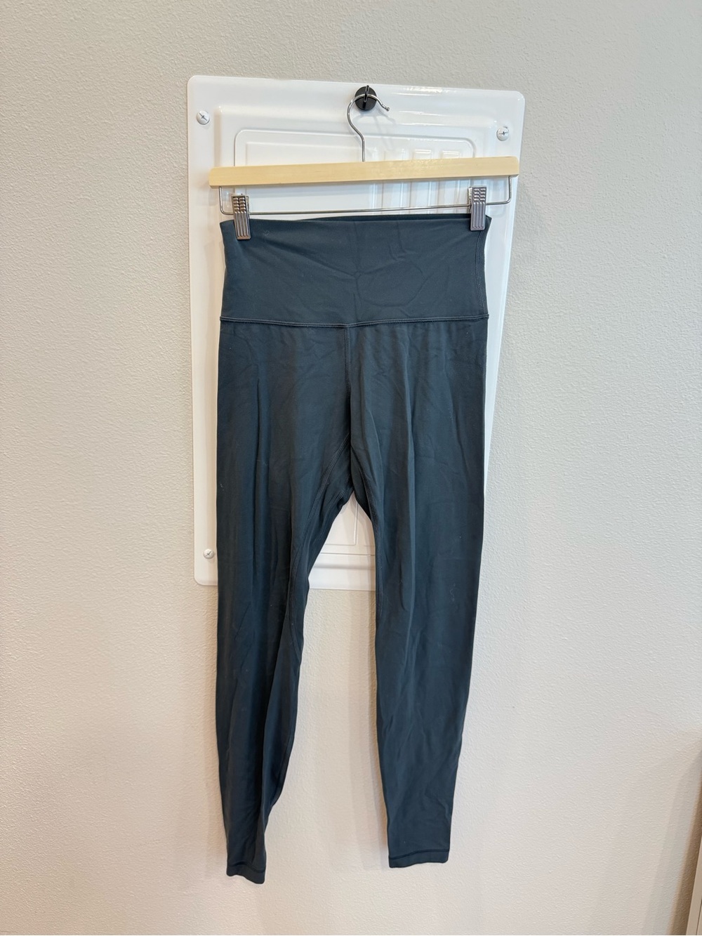 lululemon athletica women’s leggings size 6